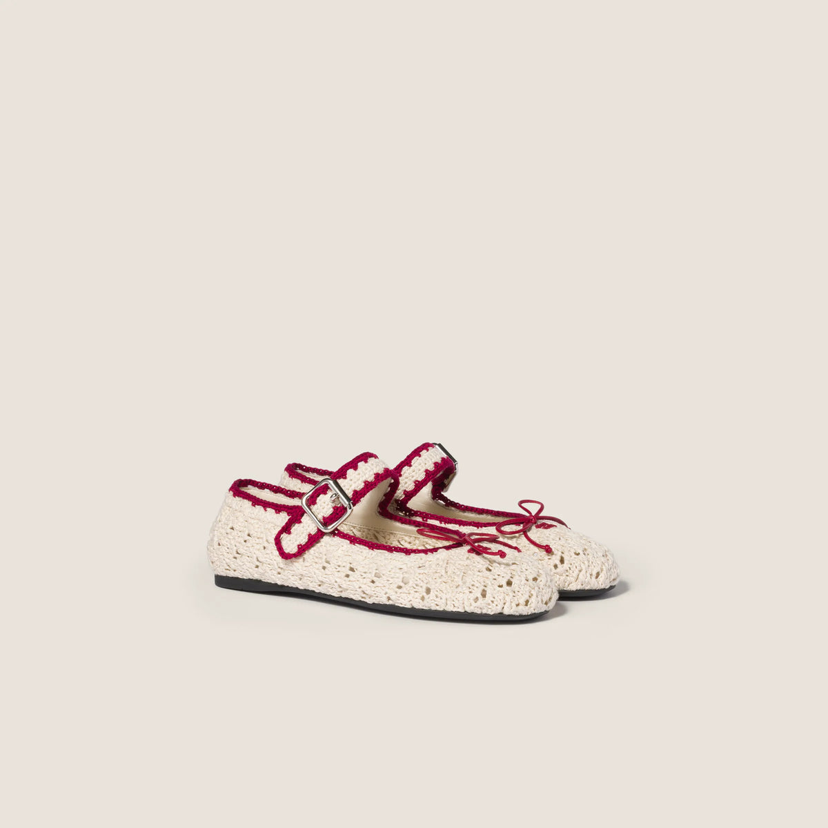 Ivory/Raspberry