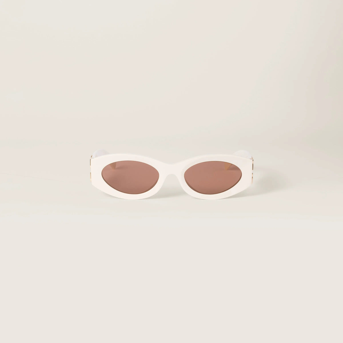 Chocolate brown lenses