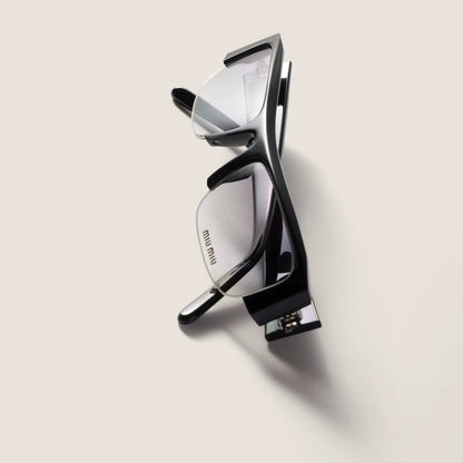 Crystal gradient sky lenses